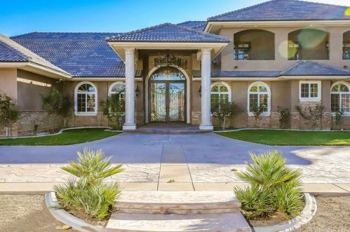 3238 Camino Del Sur, Lancaster, CA 93536-2835