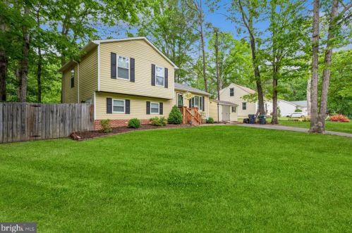 10812 Heatherwood Dr, Spotsylvania, VA 22553-1666