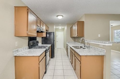 12302 Dellrey Dr, Austin TX 78758-2503 exterior