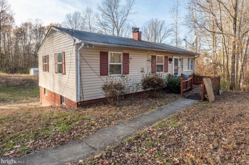 10202 Fredericksburg Tpke, Woodford, VA 22580-2906
