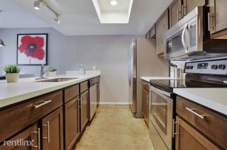 3418 Willowrun Dr, Austin TX  78704-7315 exterior