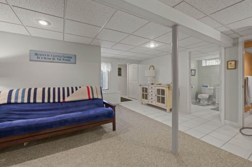 78 Marshview Cir, Seabrook NH 03874-4686 exterior