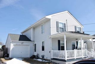 235 8th St, Brigantine City, NJ 08203-3122