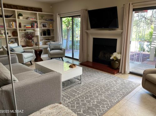 7265 Crystal Mist Dr, Tucson, AZ 85750-6455