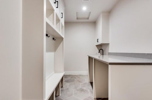 9003 Frst Hl Blvd, Dallas TX 75218-3633 exterior