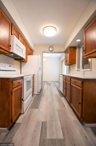 1629 Hillsboro Ave, Minneapolis, MN 55426-1828