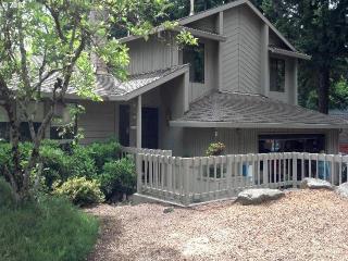 21253 90th Ave, Tualatin OR  97062-7560 exterior