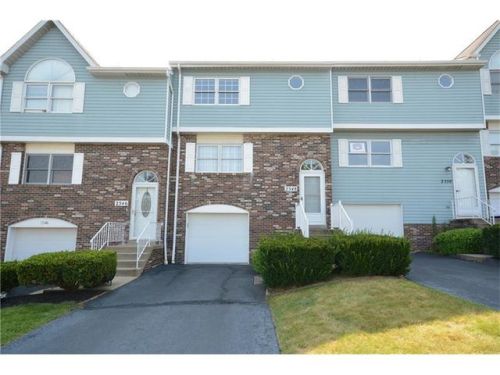 2548 Hawthorne Dr, Noblestown, PA 15071-1418