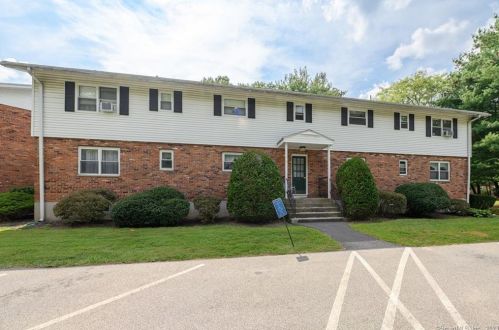 488 Oak Ave, Cheshire, CT 06410-3016