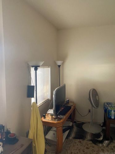 240 B Ave, National City, CA 91950-1232