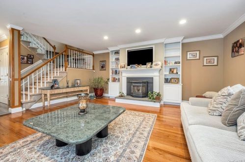 23 Daisy Dr, Mahopac NY  10541-5526 exterior