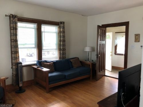 182 Donald Ave, Rahway, NJ 07065-4407