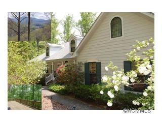 16 Hobe Crst, Hendersonville, NC 28792-9884
