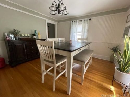 16 Esther Ave, Waterbury CT  06708-4819 exterior