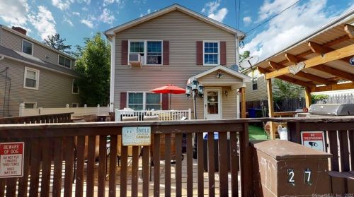 27 Silver St, Middletown CT  06457-3826 exterior