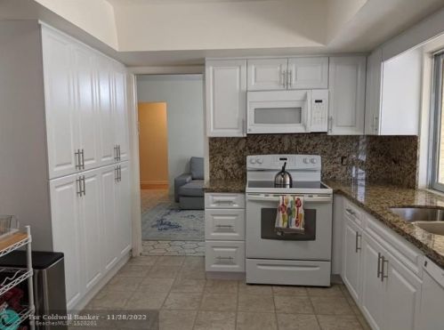 4100 44th Ave, Hollywood FL  33021-1716 exterior