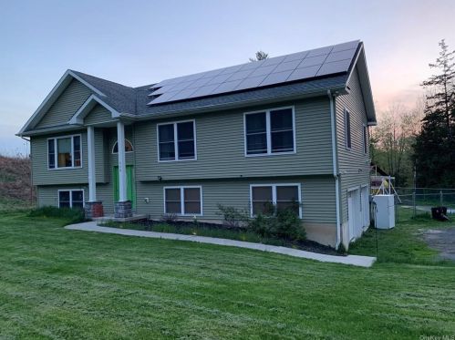 115 Sands Rd, Middletown NY  10941-3160 exterior