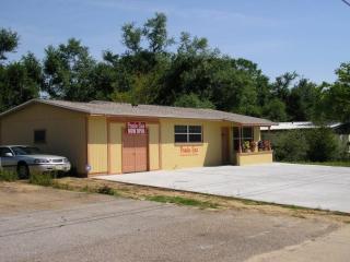 904 Michigan Ave, Pensacola, FL 32505-2318