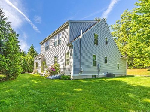 7 Bradley St, Plainville CT  06062-1604 exterior