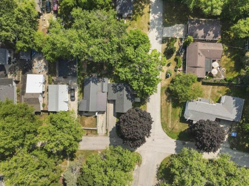11618 Maple Beach Dr, Edgerton WI  53534-9078 exterior