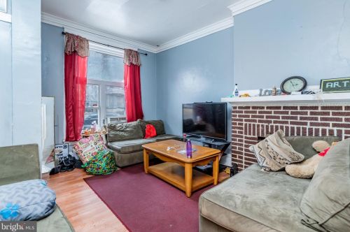 1323 Derry St, Harrisburg PA 17104-3330 exterior