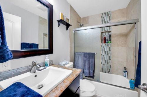 216 Russell Ave, Fullerton CA  92833-2437 exterior