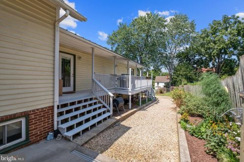 548 Wolfe St, Harrisonburg VA  22802-4822 exterior