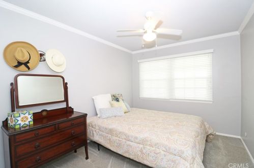 1032 Chestnut Ave, Orange CA 92867-3832 exterior