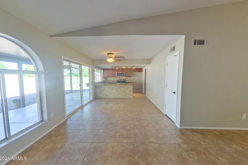 860 Alamo Dr, Chandler AZ 85224-1873 exterior