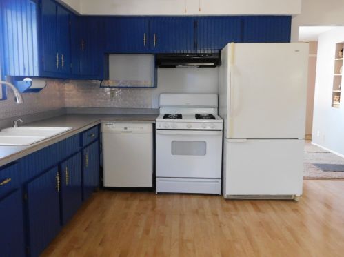 8002 Grn Tree Rd, Milwaukee WI 53223-4926 exterior