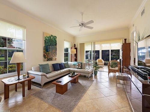 1886 Seville Blvd, Naples, FL 34109-3355
