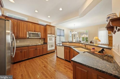 5433 Rodriquez Ln, Haymarket VA  20169-6100 exterior