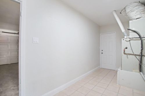 2321 Jeanine Dr, Modesto CA  95355-4064 exterior