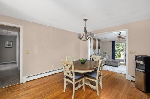 32 Rolling Acres Dr, Cumberland RI  02864-2614 exterior