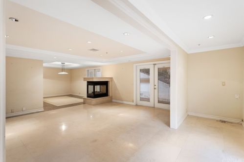 3625 Coldwater Canyon Ave, North Hollywood, CA 91604-4044