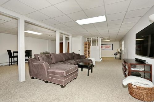 2 Dawson Rd, Thiells NY  10984-1508 exterior
