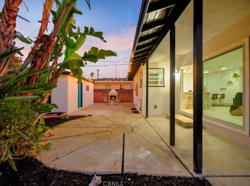12912 Gramercy Pl, Gardena CA  90249-1808 exterior