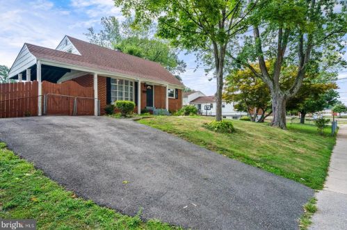 2213 Culpeper Dr, Woodbridge, VA 22191-2601