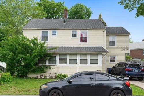 45 Evers Pl, Bridgeport, CT 06610-1409