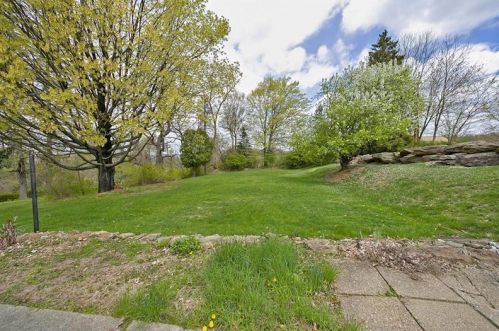 704 Valemont Dr, Verona PA  15147-2641 exterior