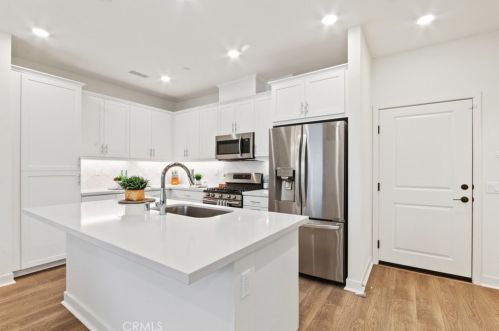 9847 11th St, Garden Grove CA  92844-3106 exterior