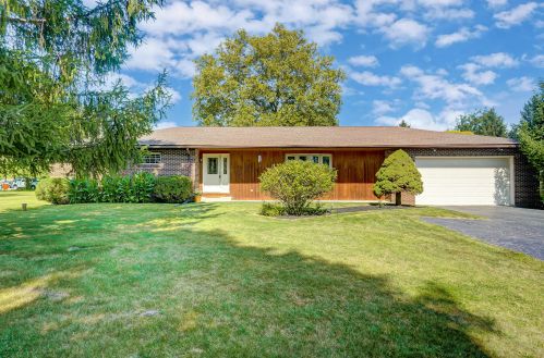4225 Mayfair Ct, Darbydale, OH 43123-9799