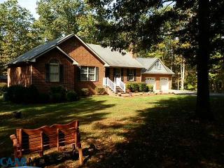 501 Spring Hill Dr, Gordonsville, VA 22942-6023