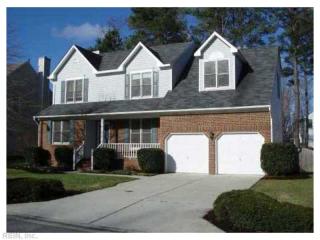 204 Robinhood Rd, Chesapeake VA  23322-7139 exterior