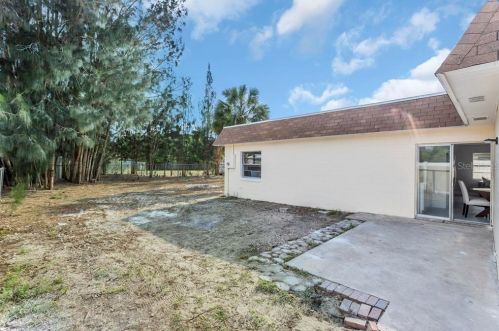 304 Hawthorn Cir, Casselberry FL  32708-3431 exterior