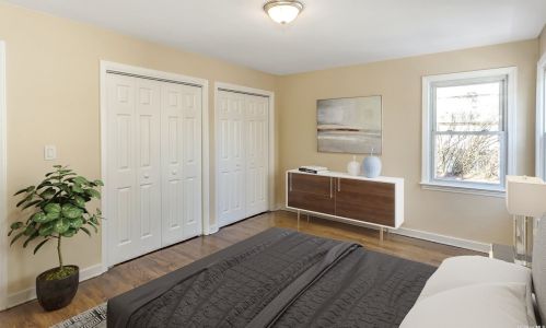 190 Violet Ave, Floral Park NY  11001-3026 exterior