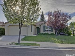 9587 Highland Park Dr, Roseville, CA 95678-2911