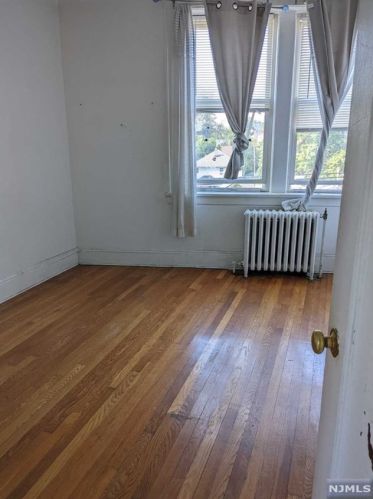 311 Queen Anne Rd, Teaneck NJ  07666-3258 exterior