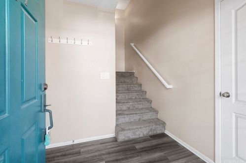 18110 Flynn Dr, Santa Clarita, CA 91387-4952