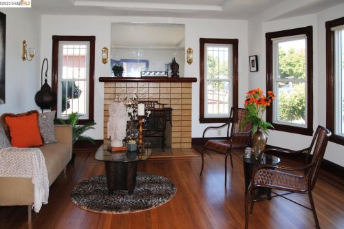 16497 Kent Ave, San Lorenzo CA  94580-1230 exterior